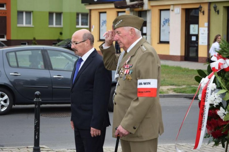 Po 75 latach znów patrzymy z niepokojem