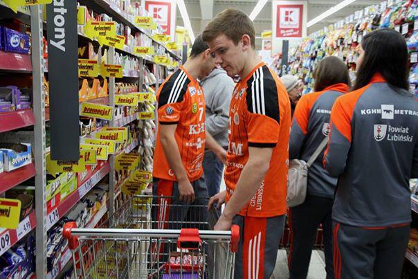 Miedziowi w roli Mikołajów