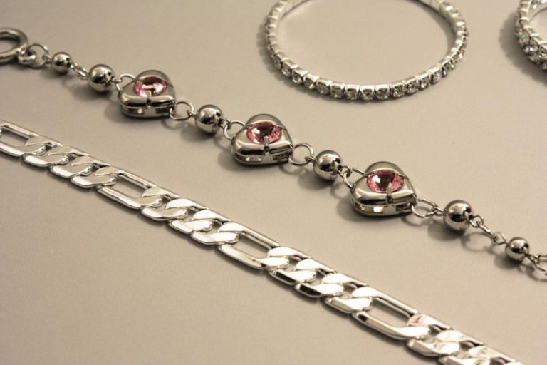 Znaleźli samochód złodziei biżuterii