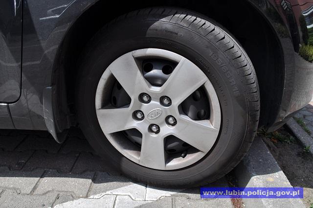 Chciał okraść sposobem „na koło”