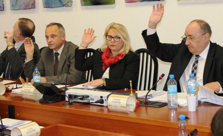 Grube miliony pójdą na szkoły