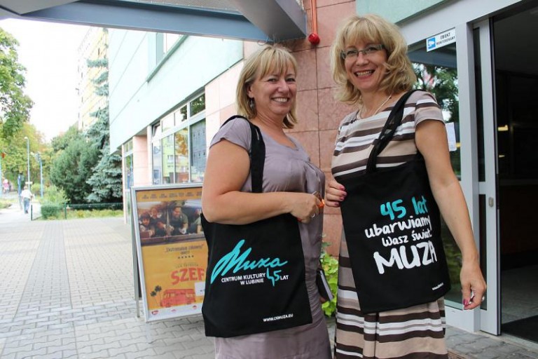 Przypominają o sobie billboardami