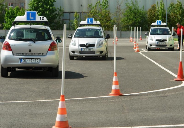 W obronie kierowców przeciw urzędnikom