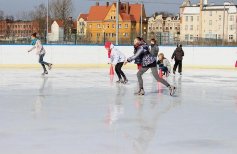 Dzieci odpoczywają, oni pracują