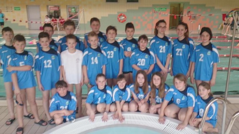 Sukces lubińskich pływaków