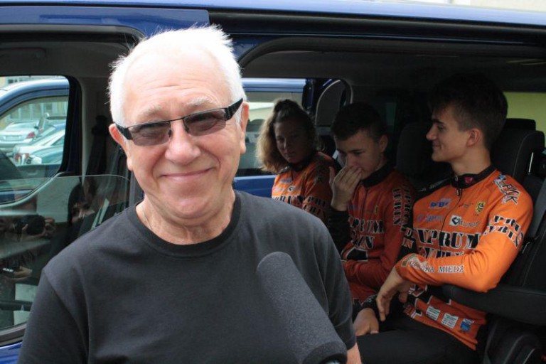 Minibus dla młodych sportowców