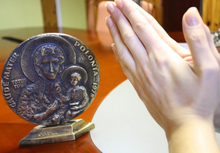 Będą się modlić przez 960 godzin!