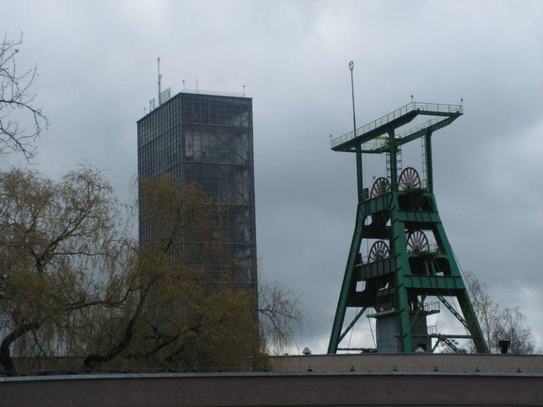 Zatrzęsła się ziemia