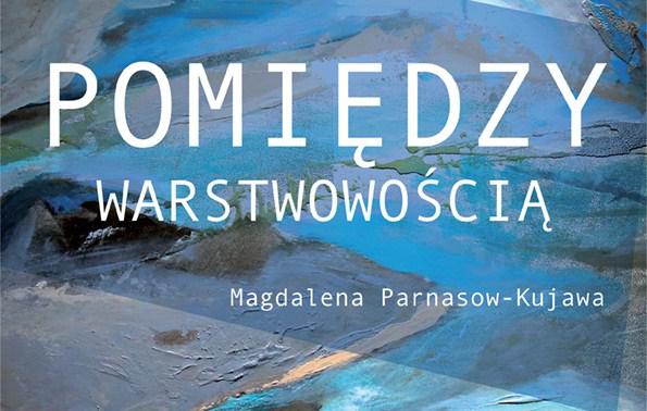 Pomiędzy warstwowością