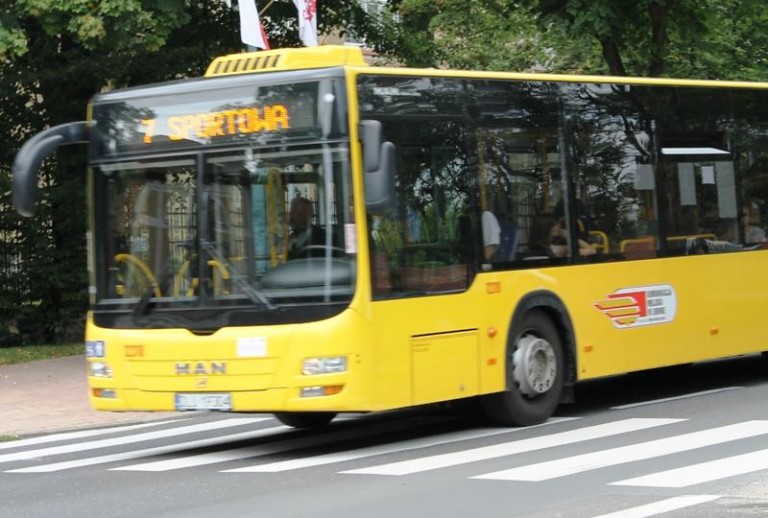 Jeżdżąc autobusem – zaoszczędzisz