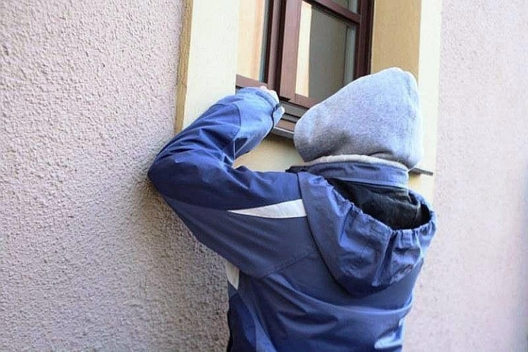 Pijany złodziej w leśniczówce