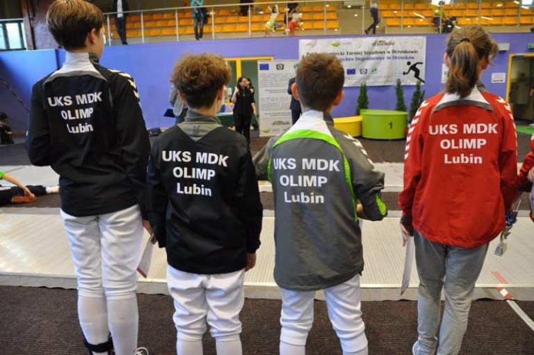 Szpadziści nie zwalniają tempa