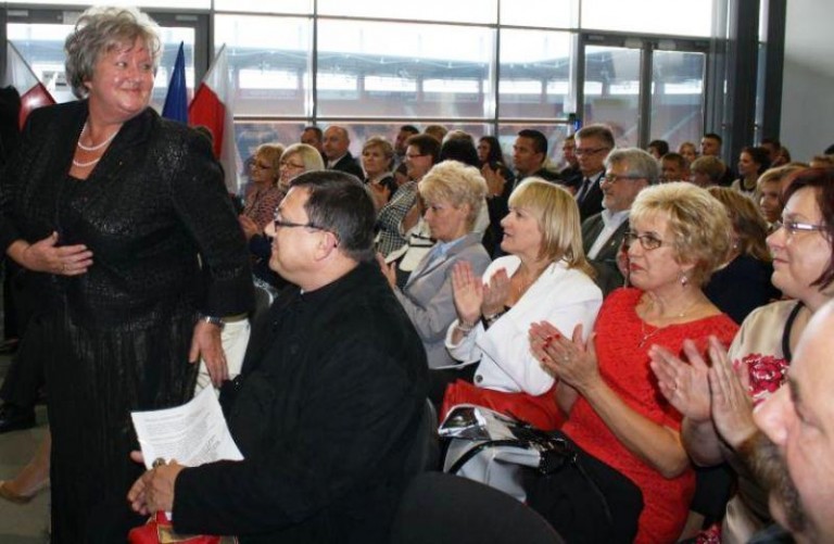 Co z tym wiejskim gimnazjum?