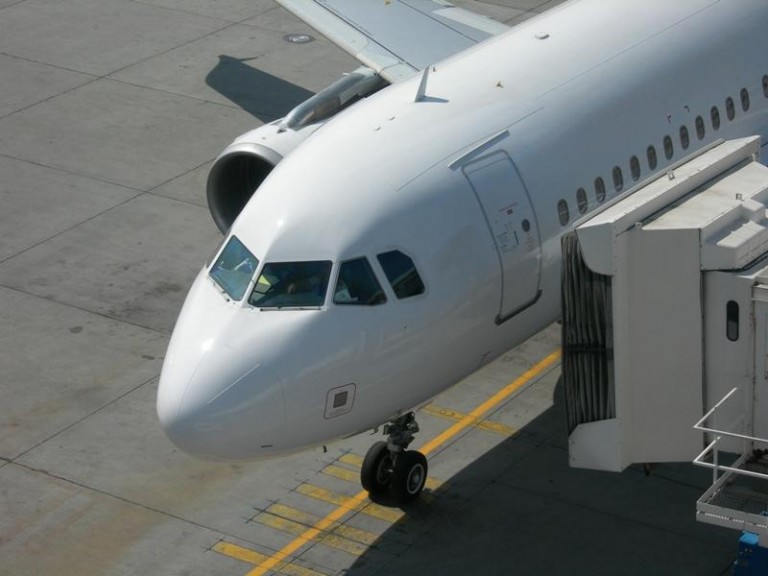 Prawa pasażera podróżującego drogą lotniczą