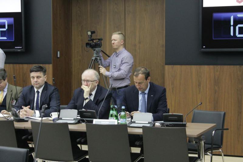 Milionowe kontrakty menedżerów KGHM