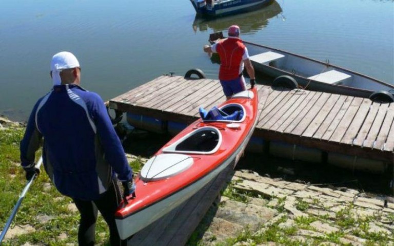 Pokonał już ponad sto kilometrów