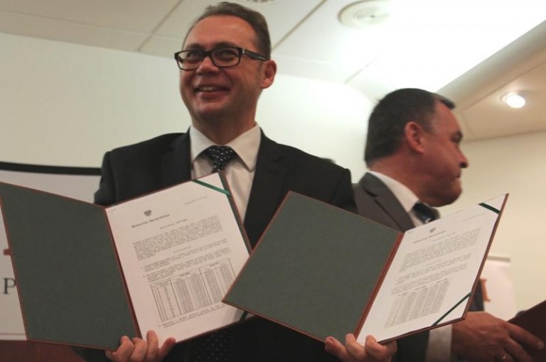 Pięć koncesji na pół wieku