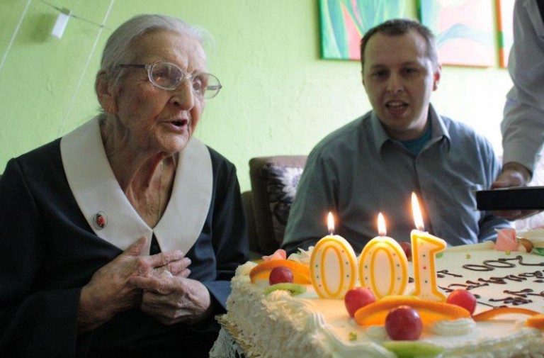 Świętuje setne urodziny