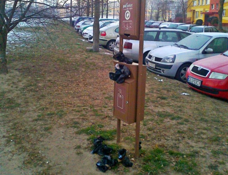 Za mało worków, za dużo kup