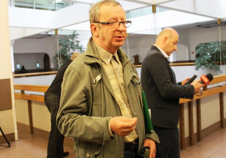 Pan od żarówki – jednak niewinny