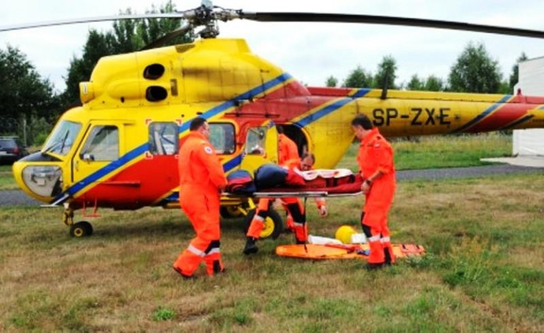 Śmigłowcem do wrocławskiej kliniki