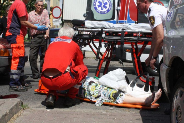 Potrącona na pasach