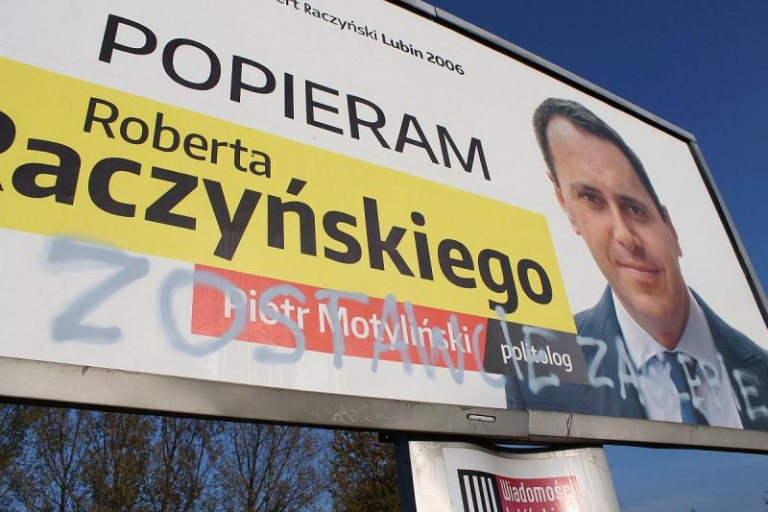 Kibice zaplątani w grę wyborczą?