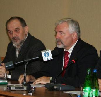 Strajk w pogotowiu. Schetyna przeczy faktom