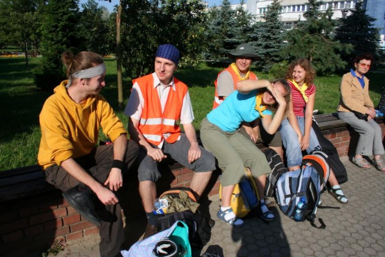 Odsypiają długą wędrówkę