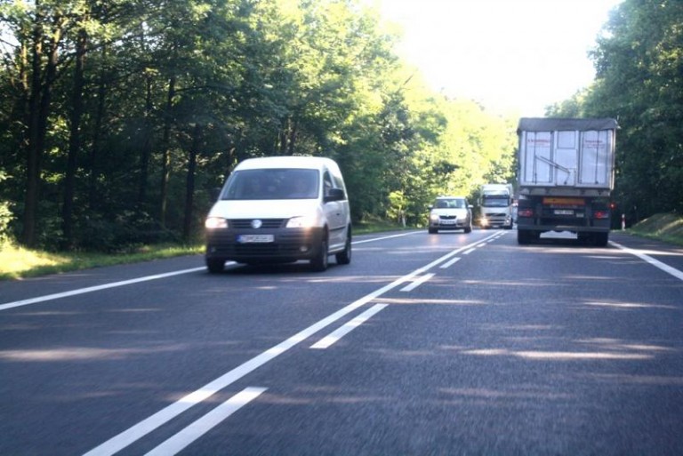 Spowolniony ruch na krajowej trójce