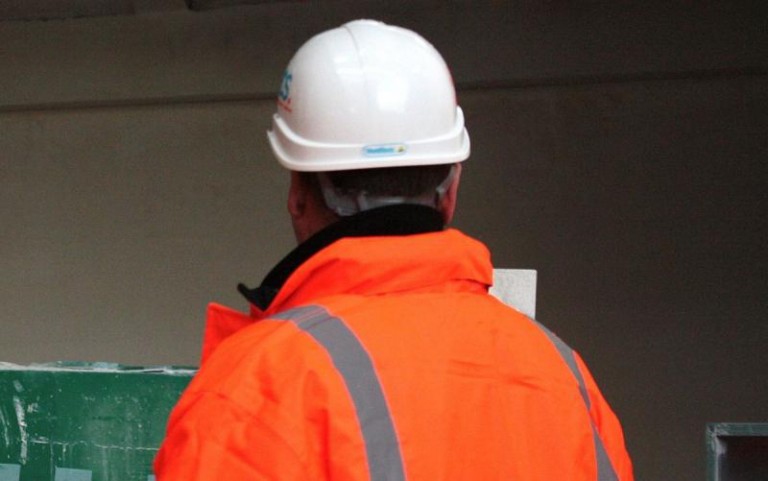 Szukają budowlańców i nie tylko