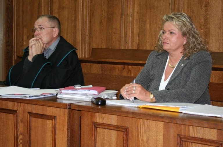 Dyrektor kontra starosta