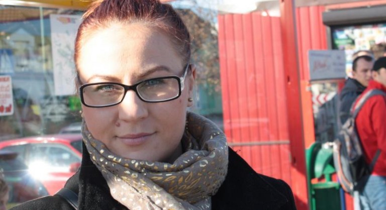 Rozbiła głowę w autobusie