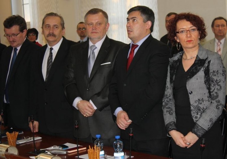 Radna PiS wsparła PO
