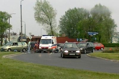 Potrącony na rondzie