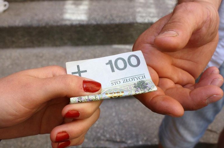 Afera łapówkarska z komornikiem i burmistrzem