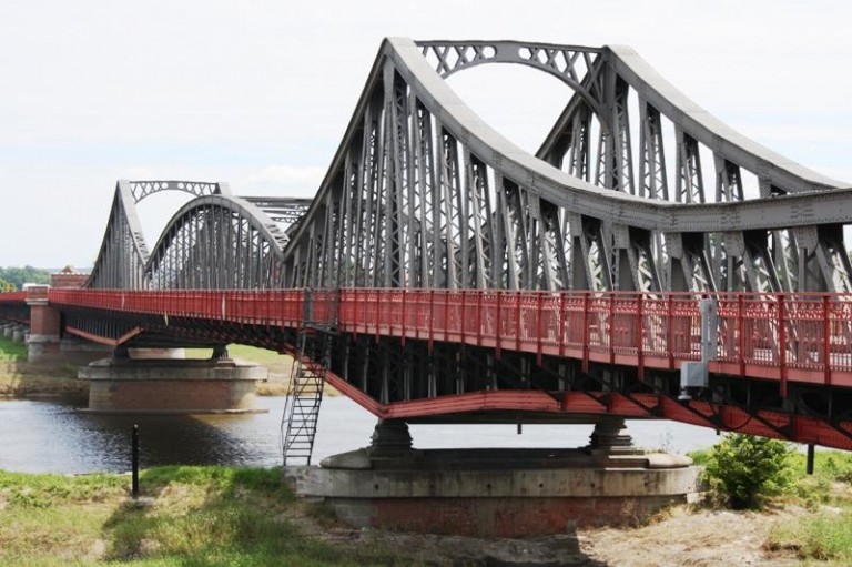 Remont mostu w Ścinawie