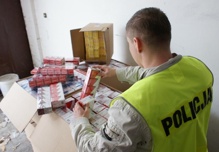 Namiętny palacz w rękach policji