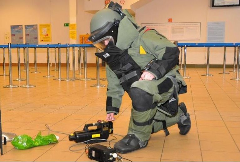 Bagaż bez opieki i problem gotowy