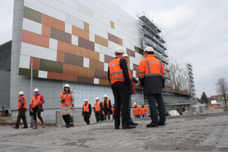 Reprezentacja zagra na otwarciu hali