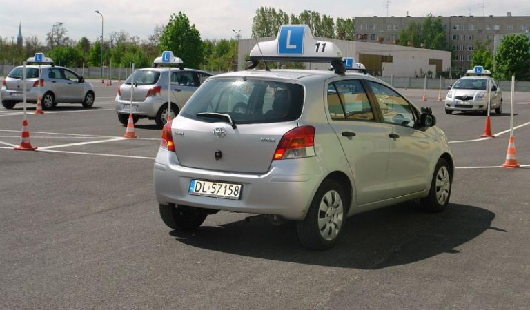 Więcej pytań na prawie jazdy