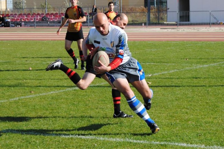 Rugbyści opanują RCS