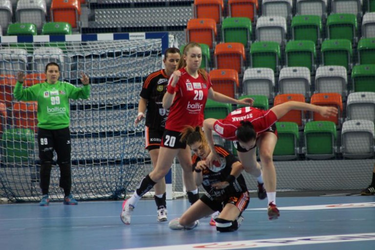 Zagłębie pierwszym finalistą