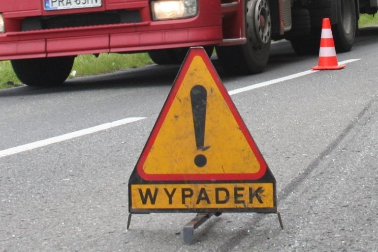 Wypadek. Jedna osoba w szpitalu