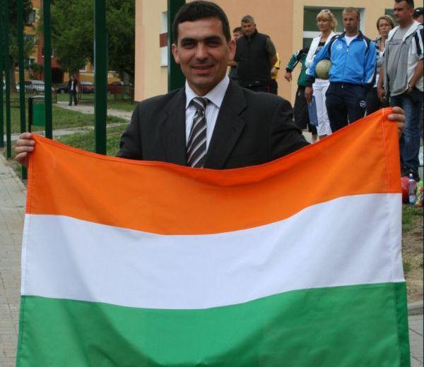Ratusz znów oflaguje miasto