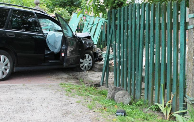 Pijany wjechał w płot