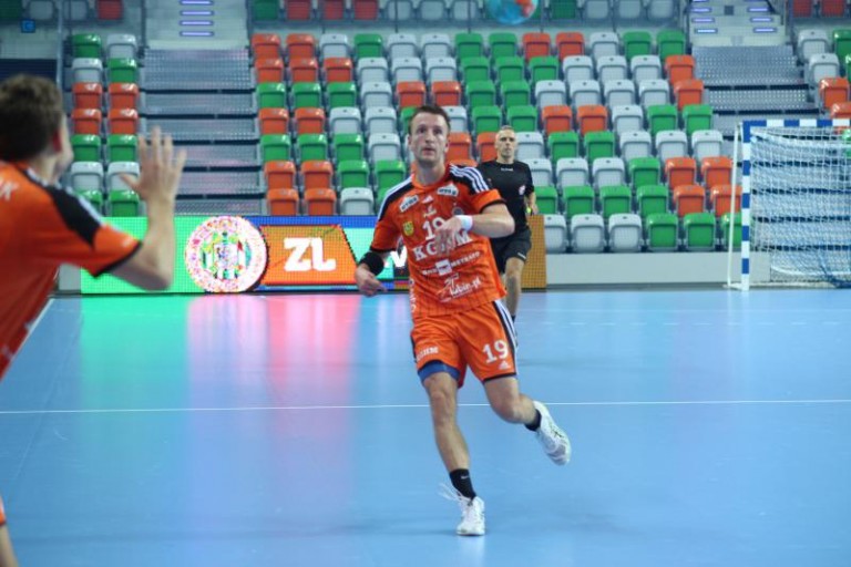 Szczypiorniści polują na punkty