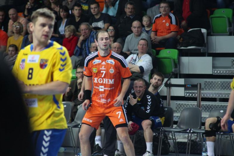 Niedzielne derby szczypiornistów