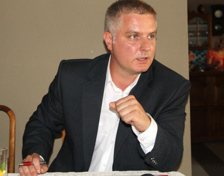 Trzeci muszkieter chce na burmistrza