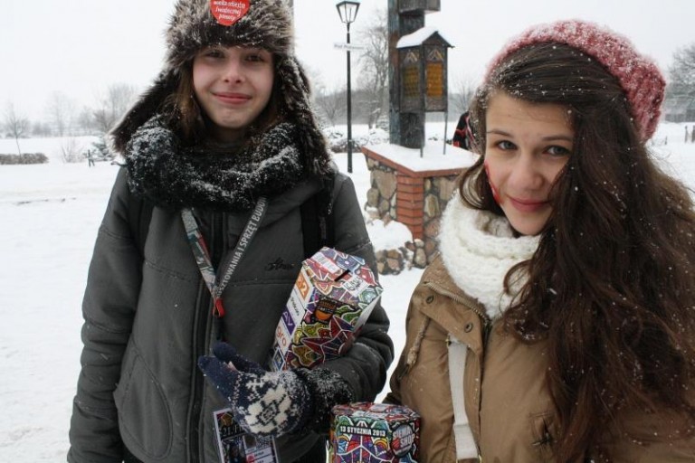 Reklamówki pełne pieniędzy